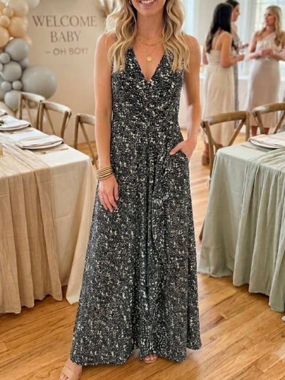 Ivy + Blu Sleeveless Maxi Dress V Neck Racerback Black and White Abstract Sz 4